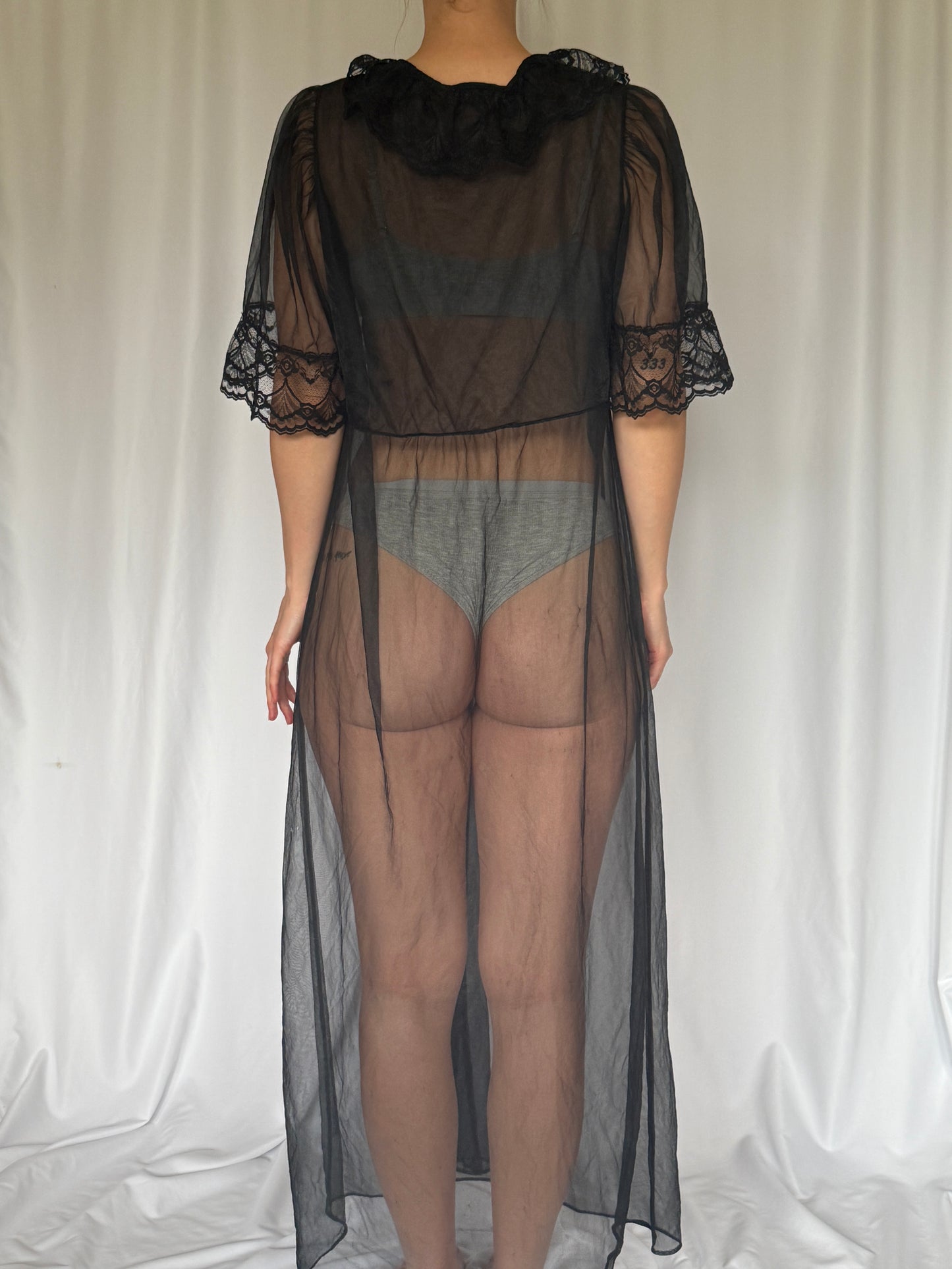 Black Lace Robe | 80s