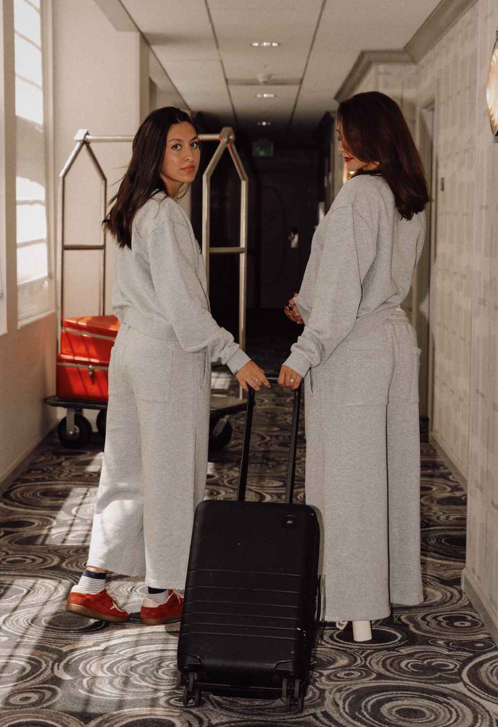 The Perfect Airport Set Bottom