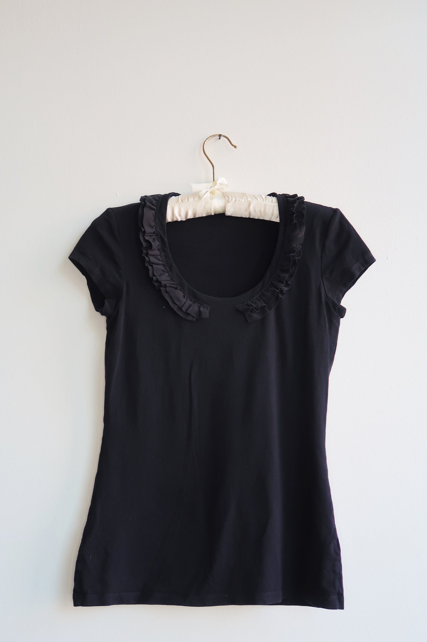 Y2K | Black ruffle top