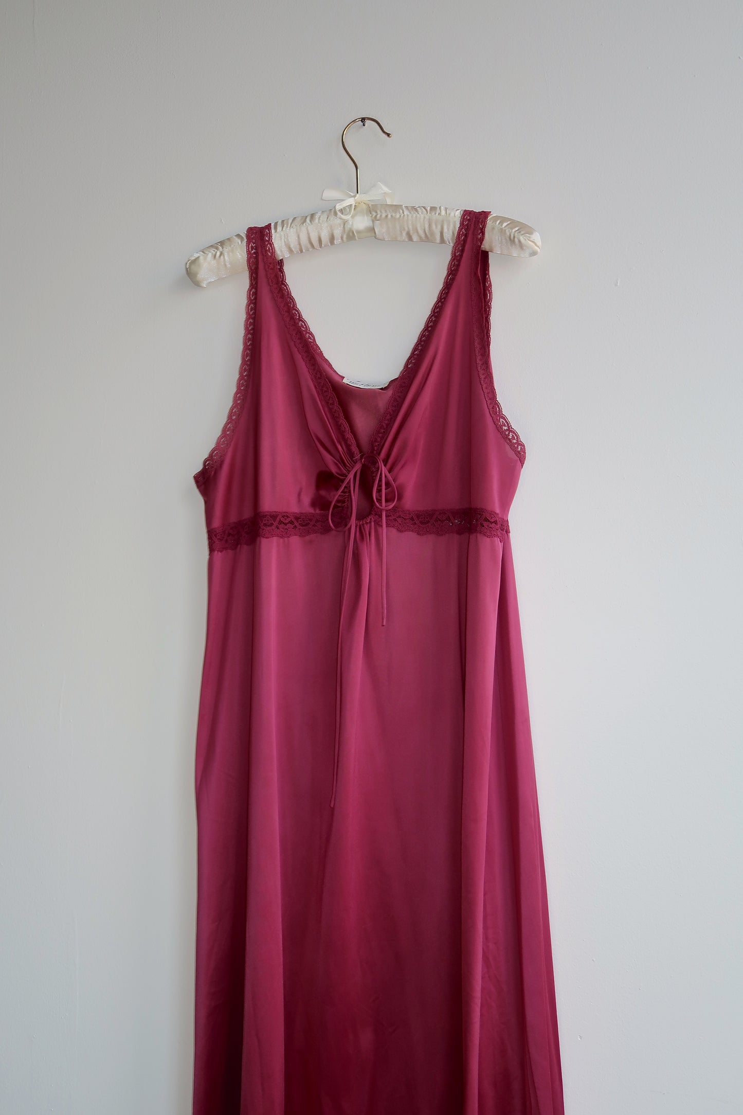 80s| Burgandy nightgown