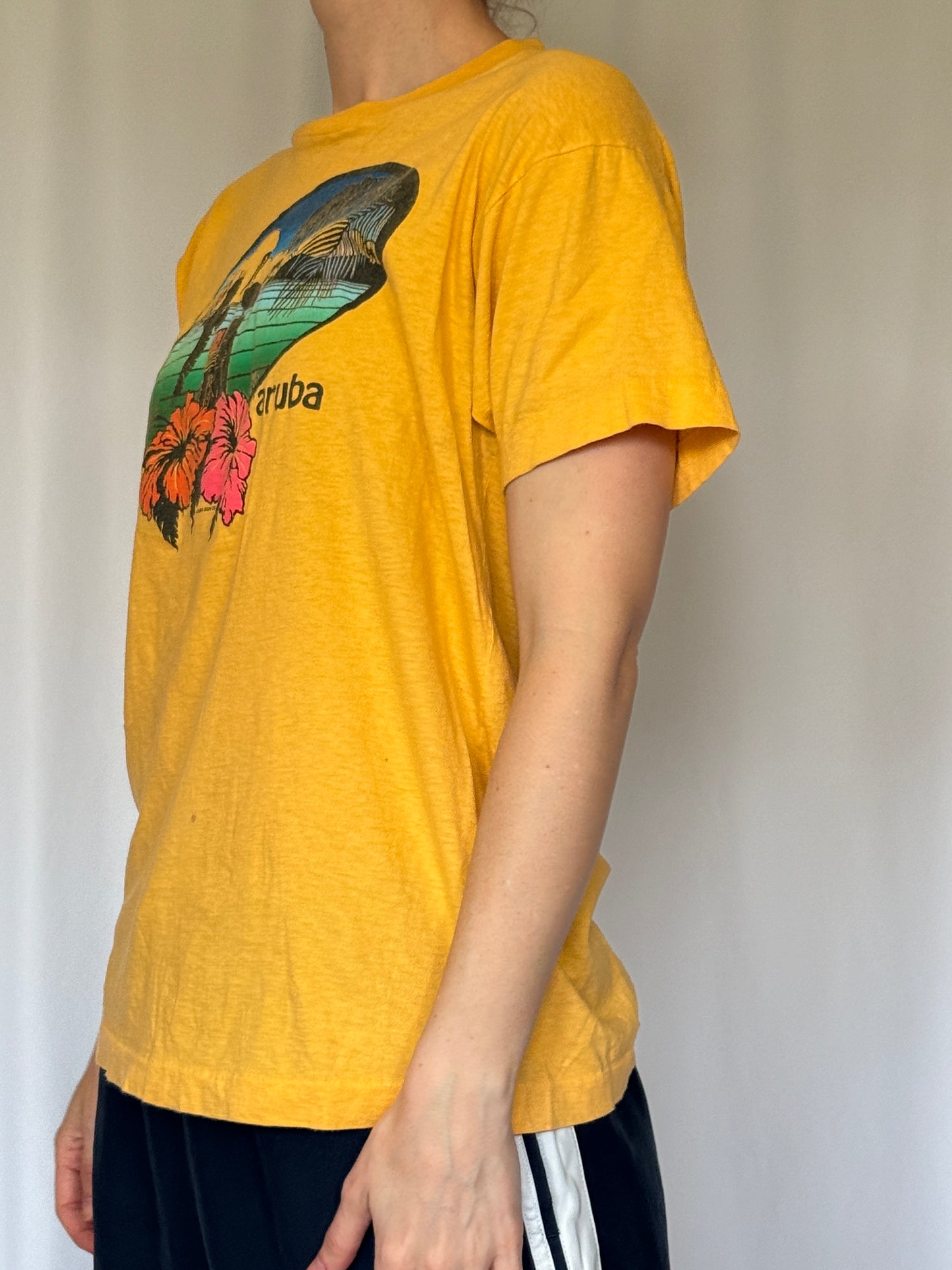 Aruba Tee| 90s